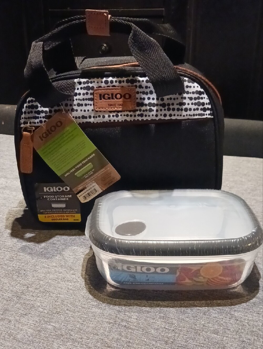 Igloo Repreve Urban Bowler Lunch Bag Combo With Food Container - Black/White